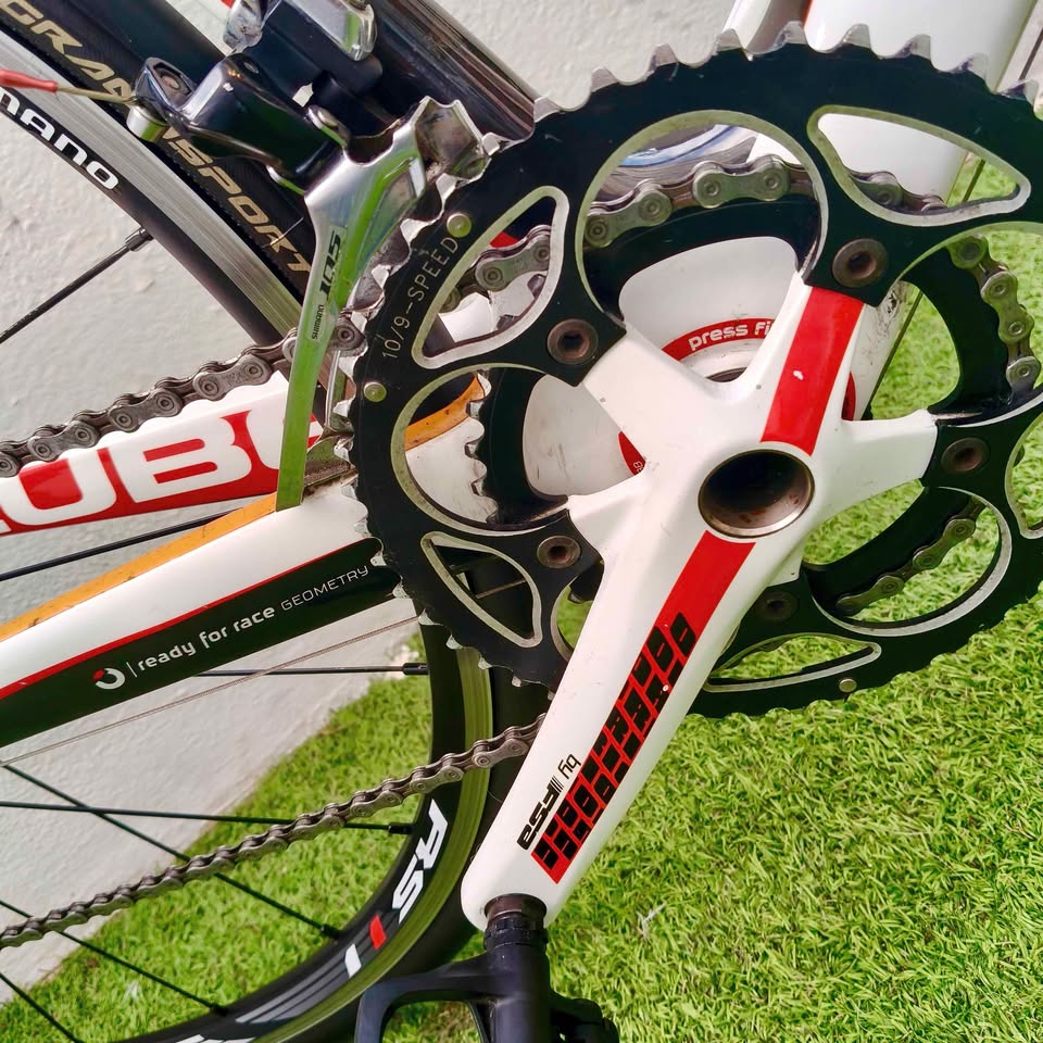 Bicicleta Carretera Cube GTC Pro Carbono - Talla 58 7 Bicicleta Cube GTC Pro de carbono talla 58, Shimano 105 10v, revisada y como nueva, disponible en CashCycle con envíos a Canarias y Península.