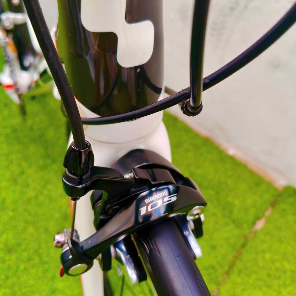 Bicicleta Carretera Cube GTC Pro Carbono - Talla 58 6 Bicicleta Cube GTC Pro de carbono talla 58, Shimano 105 10v, revisada y como nueva, disponible en CashCycle con envíos a Canarias y Península.