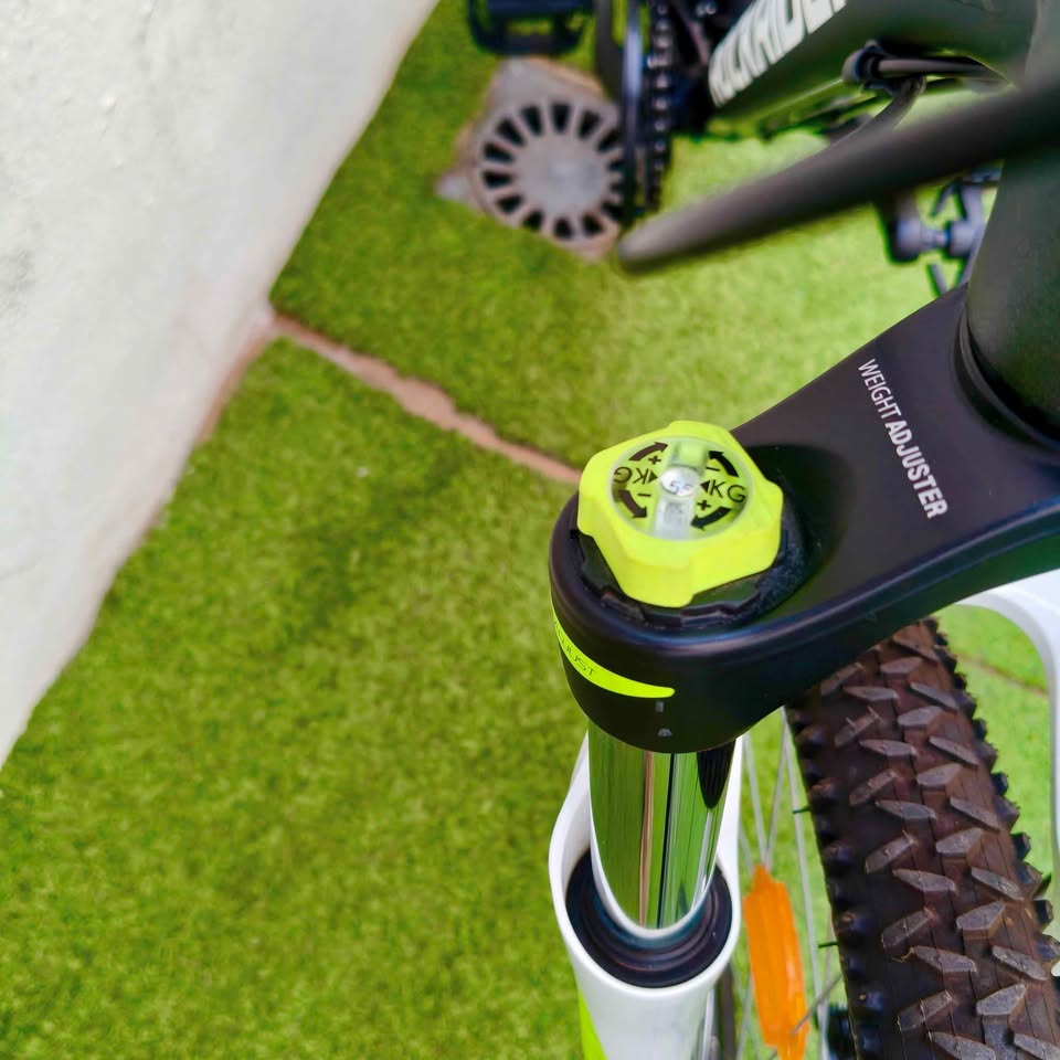 Bicicleta MTB 27.5 Rockrider Sin Uso Talla S/M 2 Bicicleta MTB 27.5 sin uso, talla S/M, aluminio y 24 velocidades, disponible en CashCycle Tenerife con envíos a Canarias y Península.