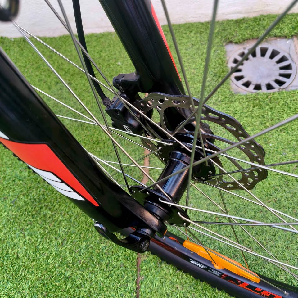 Merida Big Seven 40 27.5 Talla M | CashCycle Canarias-Península 5 Bicicleta de montaña Merida Big Seven 40 talla M 27.5 usada como nueva, disponible en CashCycle Puerto de la Cruz Tenerife, con envíos a Islas Canarias y Península.