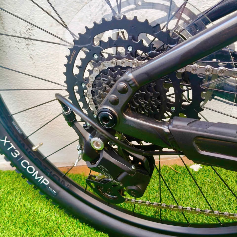 Trek Marlin Eléctrica 2024, talla S 3 Bicicleta eléctrica Trek Marlin 2024 talla S 27.5 con motor Bosch Active Line, disponible para venta y alquiler en CashCycle Puerto de la Cruz Tenerife, con envíos a Canarias y Península.